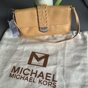 NWT Michael Kors Palm Beach Wristlet mini bag purse Natural color